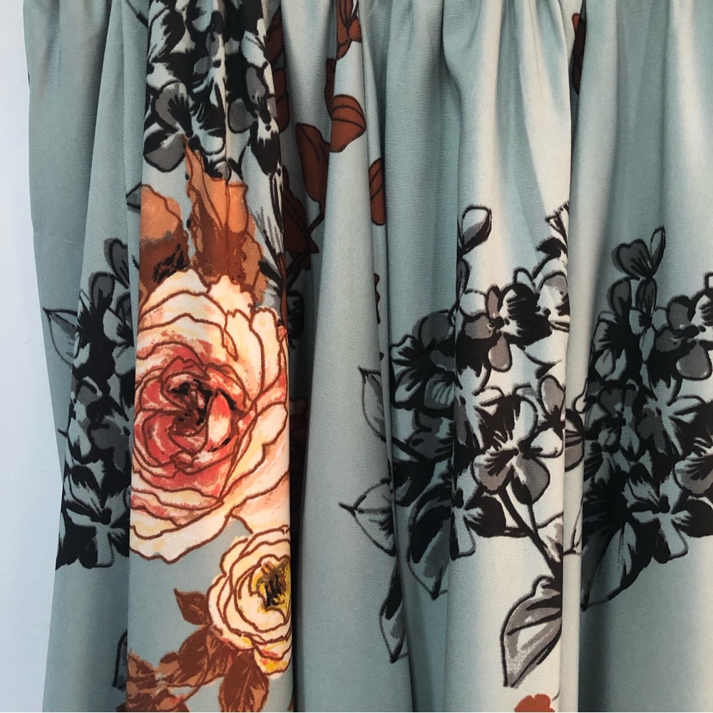 Floral Spaghetti-Strap Maxi Dress in Cream and Sage - Picture 5 of 10